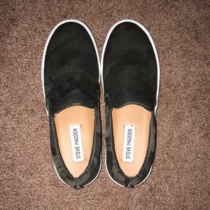 Steve Madden camo sneakers